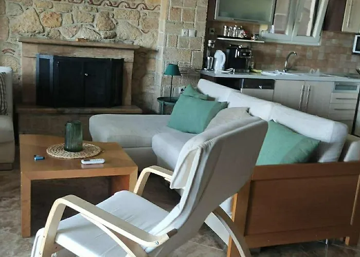 Villa Paliouri Villa *